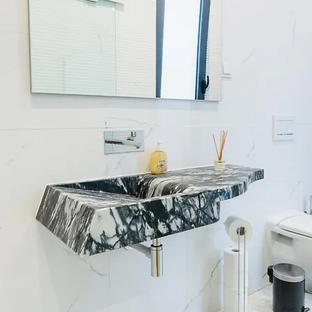 Modern 3 - Bedroom - Near Arroios Metro