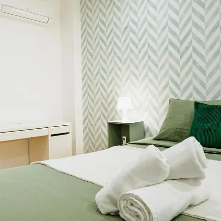 Modern 3-bedroom - Near Arroios Metro شقة